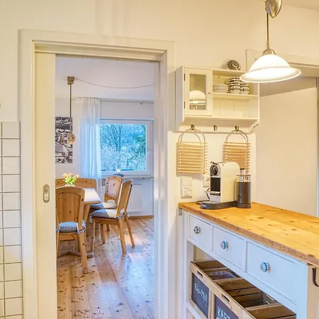 Zum Marillchen By Loewenherz - 2 Sz, Familienfreude, Pfotenglueck * Mittenwald