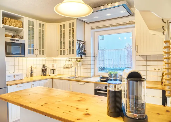 Zum Marillchen By Loewenherz - 2 Sz, Familienfreude, Pfotenglueck *