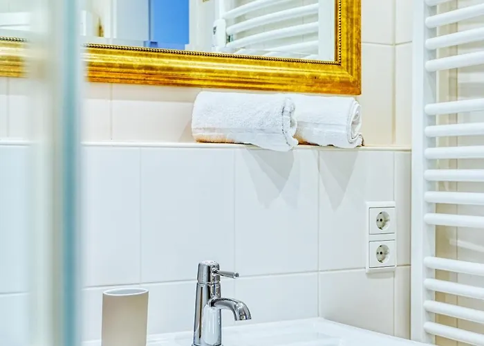 Zum Marillchen By Loewenherz - 2 Sz, Familienfreude, Pfotenglueck